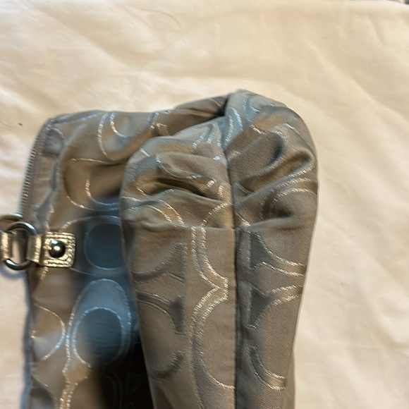 Coach Silver Jacquard. 205 - Picture 16 of 17